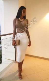 Deneyim ve Tutku Sözü Veren Erdemli Escort Bayan