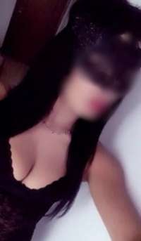 Doğal Çekicilik Dolu, Mersin Merkez Eskort Özgün Deneyimler Sunuyor!