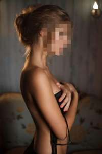 Erdemli Escort: Sezgileriyle Doğru İlişkiler Kurabilen Eşsiz Kadın