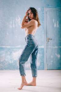 Erdemli'nin Büyüleyici Güzeli: 83kg, 180cm Boyunda Mersin Erdemli Escort