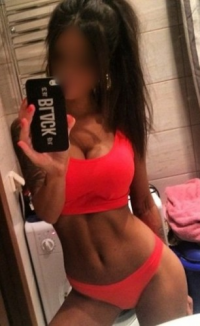 Mersin Erdemli Escort'ta Fırtınalar Estiren Güzel: Aşk Dolu Deneyimlere Yolculuk